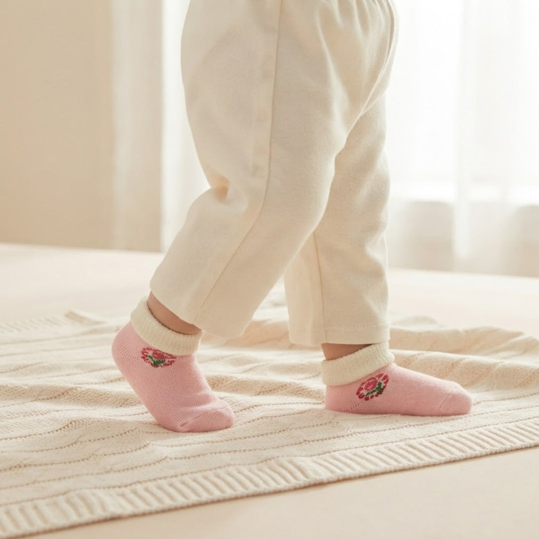 Pretty Baby Socks – Sky Blue